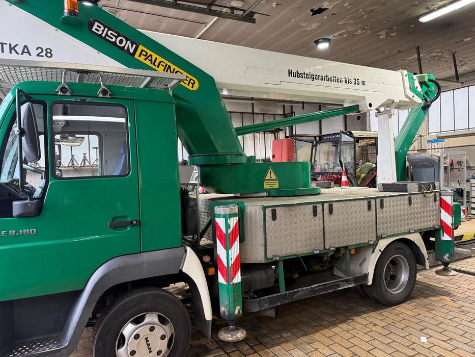 MAN LE 8.180 Zwyżka 28m. / Palfinger Bison TKA 28/ Podnośnik koszowy/ Z Niemiec !