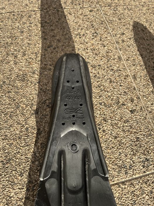 Barbatanas C4 Predator