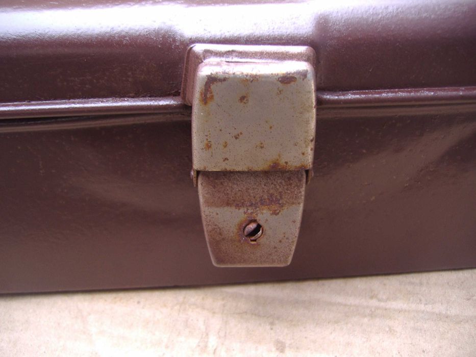 Ящик металлический для инструментов 36см/17см/14см(отличного качества)