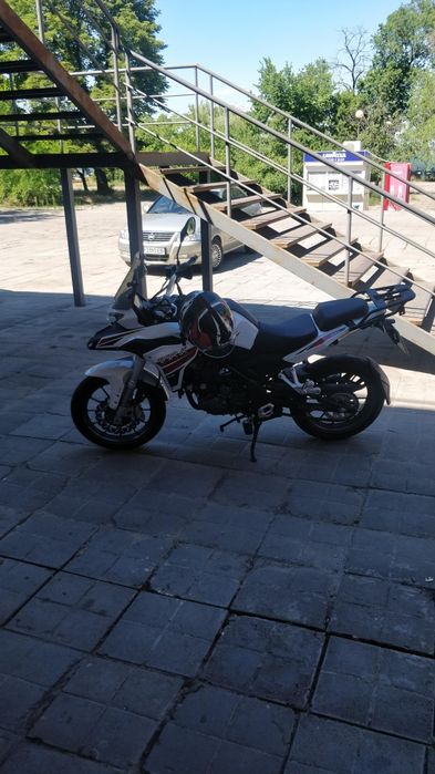 Продам мот benelli  trk251