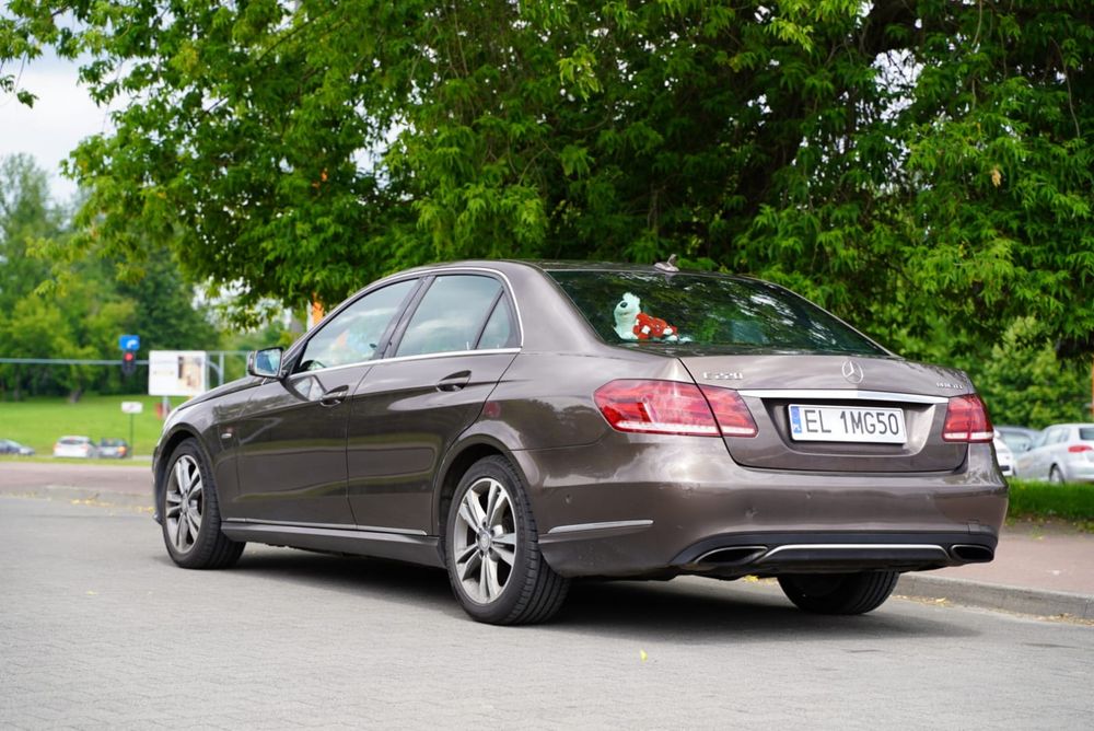 Mercedes-Benz E 220 BlueTEC 9G-TRONIC Edition