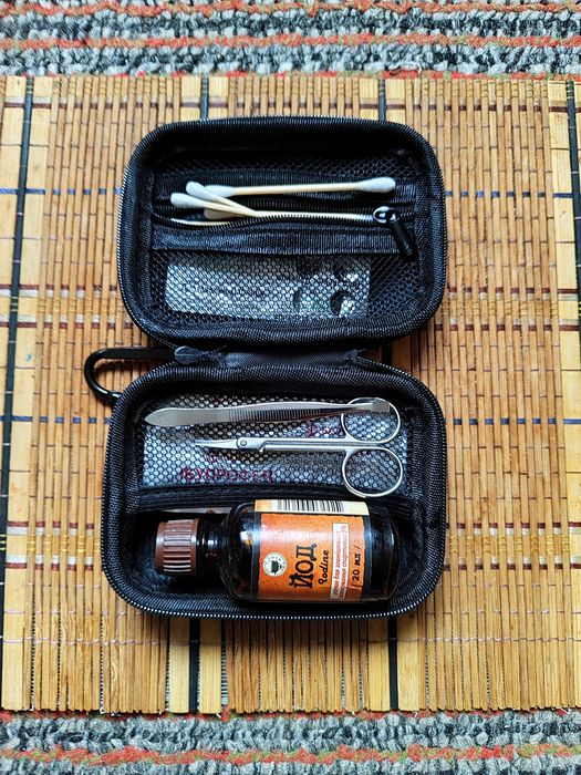Аптечка органайзер для ліків First  Aid Kit  Мини компакт