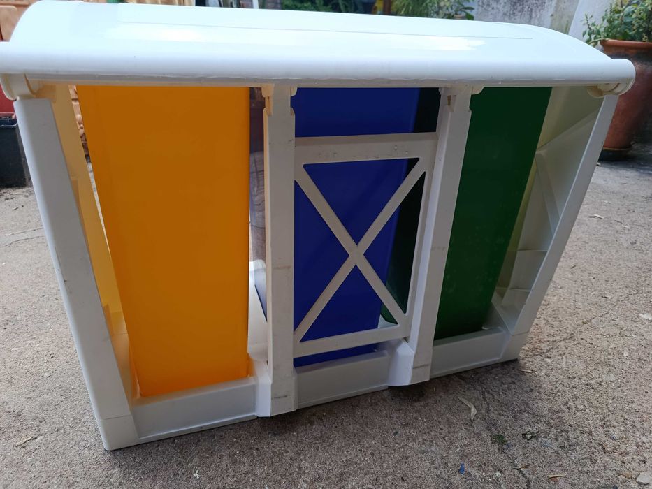 Ecoponto baldes reciclagem Domplex
