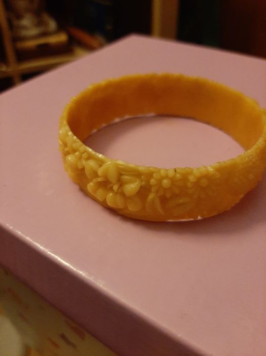 Pulseira Vintage Arte Deco em celulóide