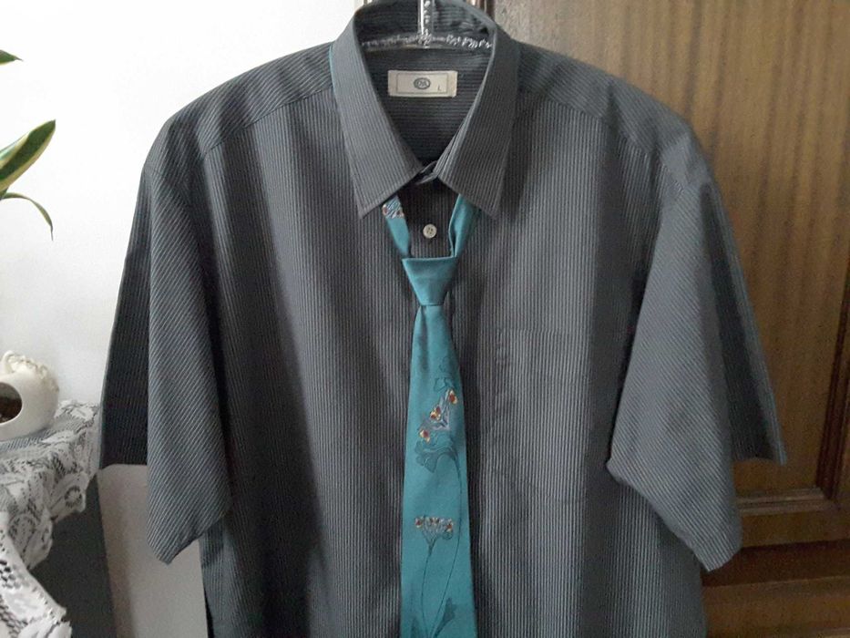 Czarna koszula męska C&A w drobne paski + krawat , rozmiar L