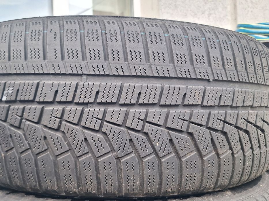 Зимовий HANKOOK 225 50 R17 протектор 50%
