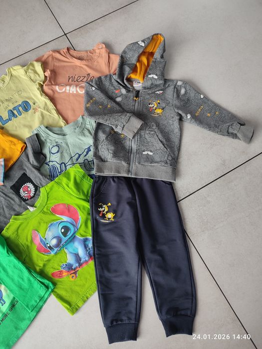 Paczka ubrań  dla chłopca rozmiar 98