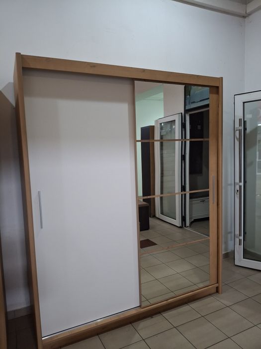 Шафа-купе Нова стильна