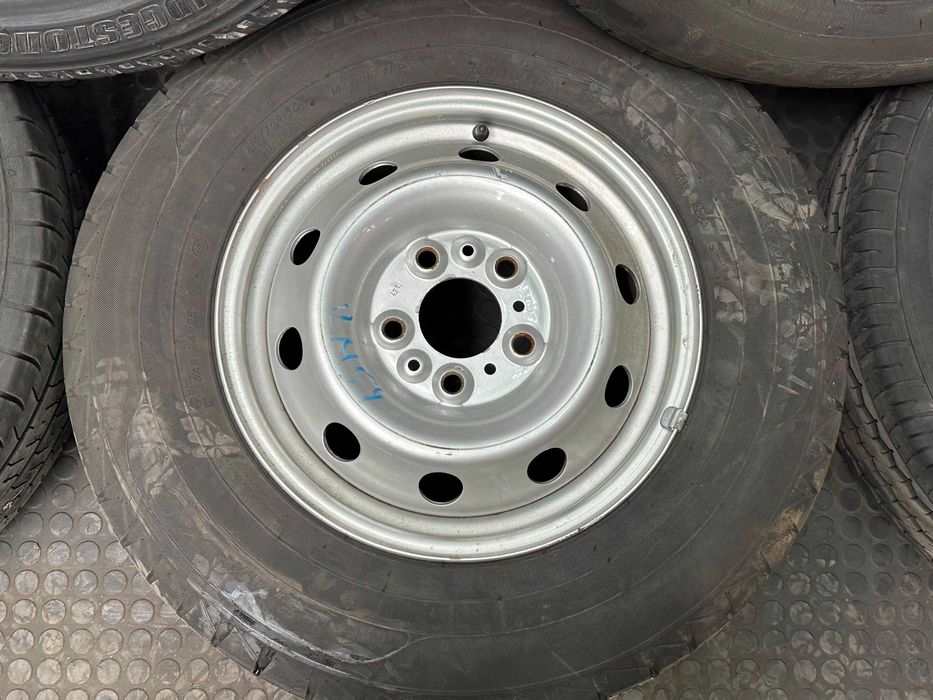 Jantes 15 com pneus Peugeot Boxer / Citroen Jumper 2017