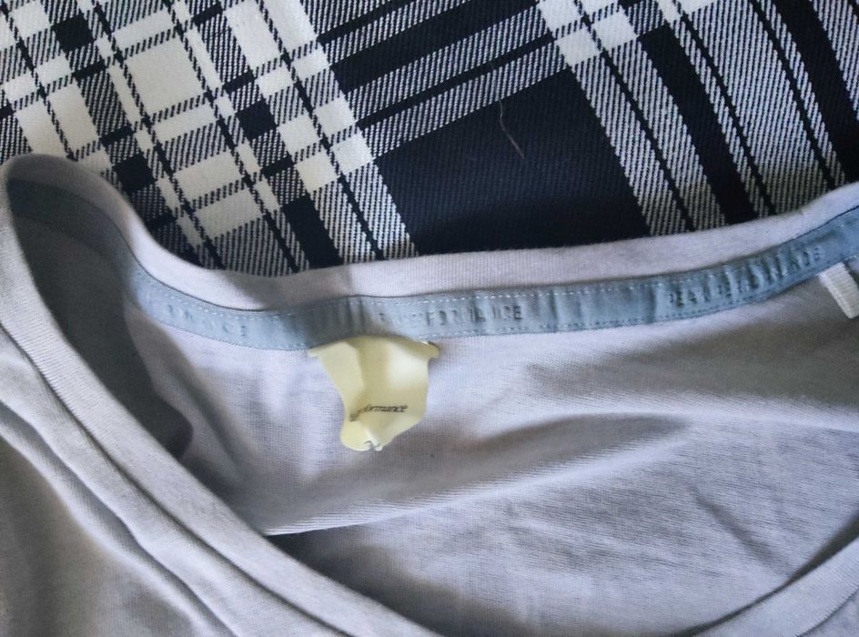 Футболки розмір M.