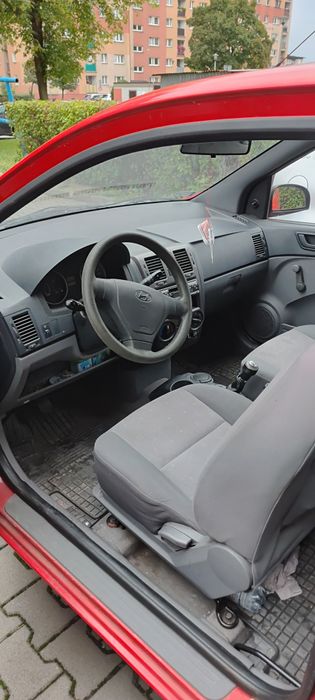 Hyundai Getz 1.3 benzyna 82KM 12V z 2003 czerwony