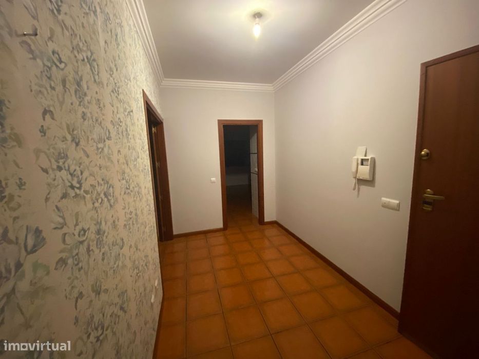 Apartamento T2 para Arrendamento