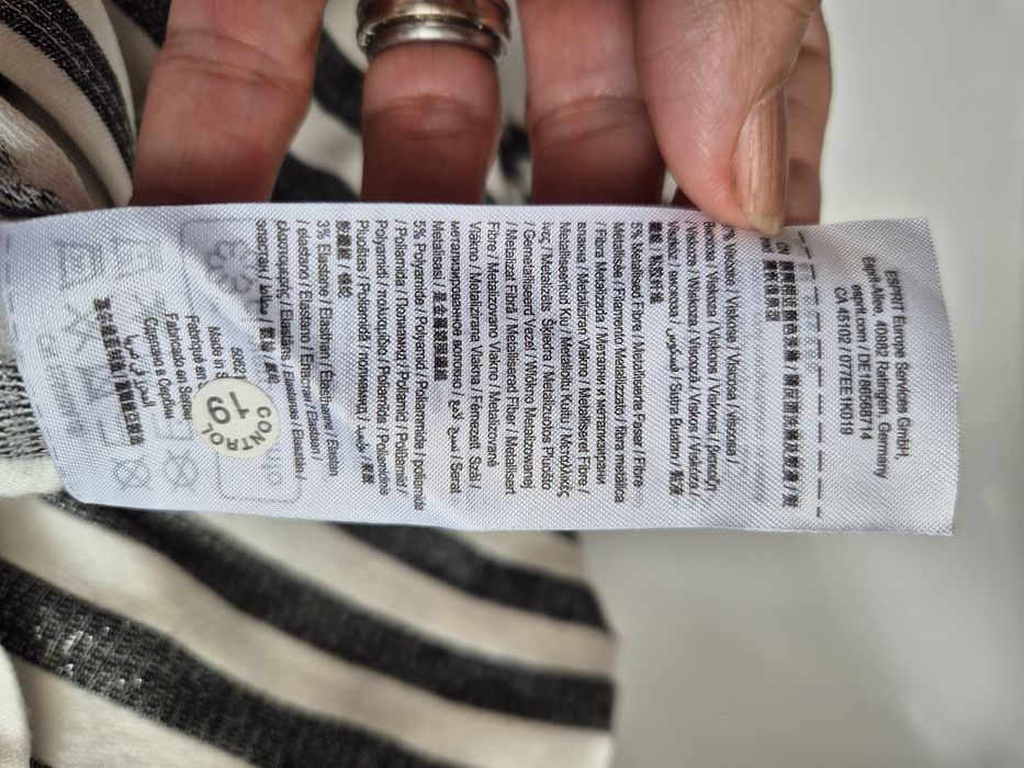 Koszulka Esprit rozm.S -M nowa