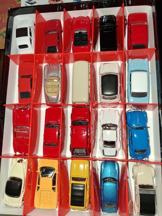 Carros coleção (novo em caixa)