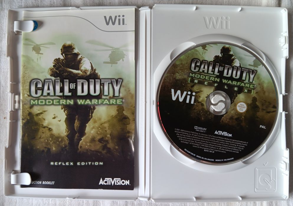 Call of Duty Modern Warfare + Acessório Nintendo Wii