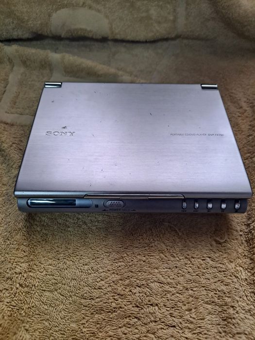 Przenośny odtwarzacz DVD Sony