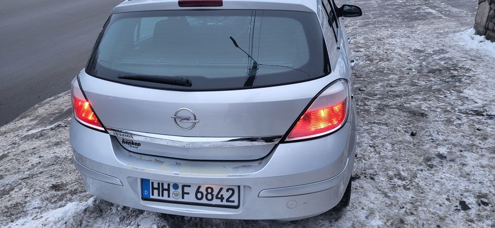 Свіжа Opel astra 1.4 90ps 2005 хетчбек