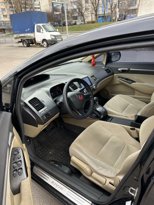 Honda Civic 1.8 газ/бензин АВТОМАТ