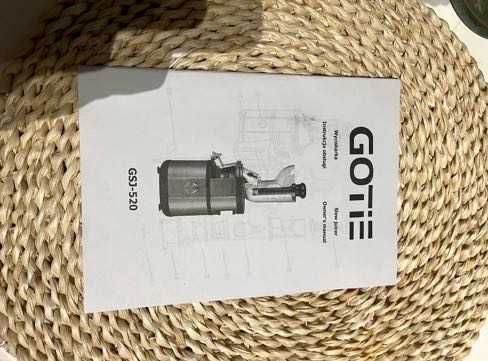 Wyciskarka wolnoobrotowa GOTIE GSJ-520