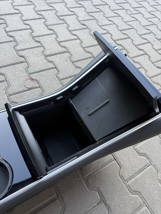 Консоль торпеда для tesla y tesla3