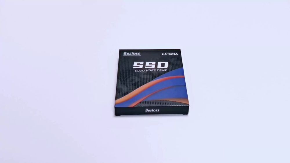 Новий SSD Bestoss 240GB 2.5" SATA III – швидкий і надійний диск.