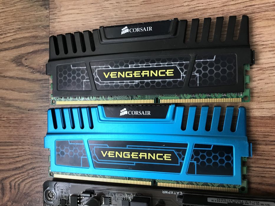 процесор i5-4440,8 GB Corsair Ram,материнська плата Asus H81M ,кулер