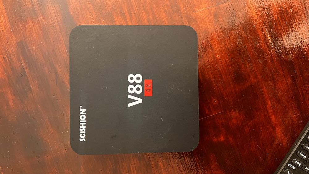 Box TV 4K c/acessorios