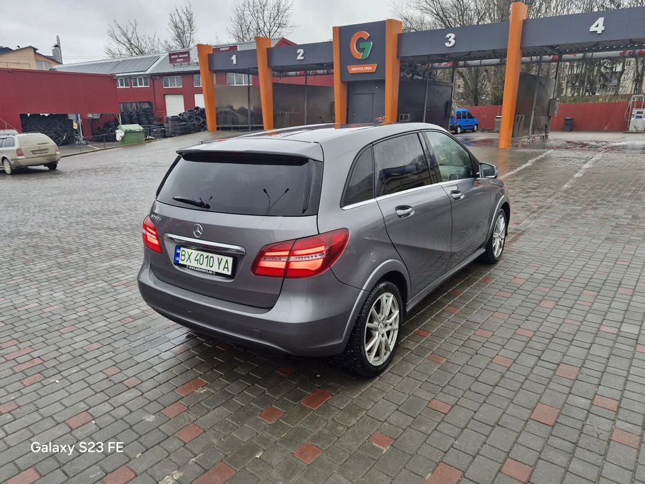 Mercedes benz  B250e
