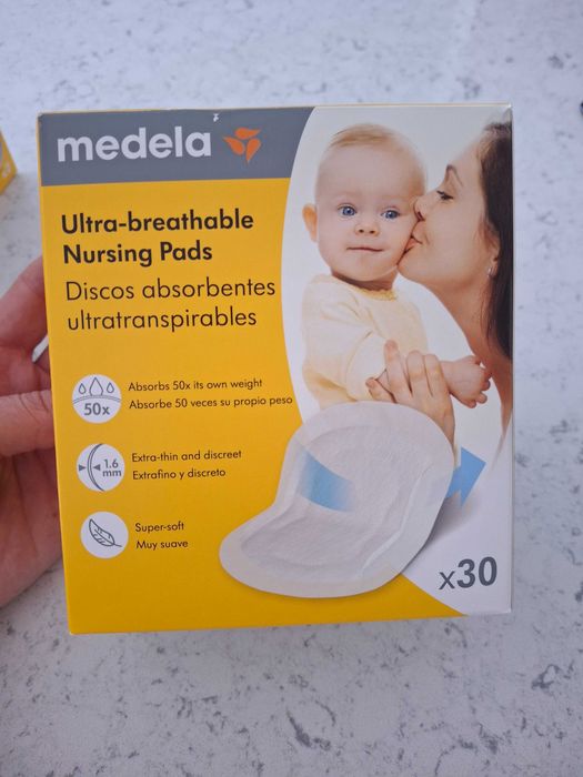 Máquina extratora de leite dupla Medela + acessórios
