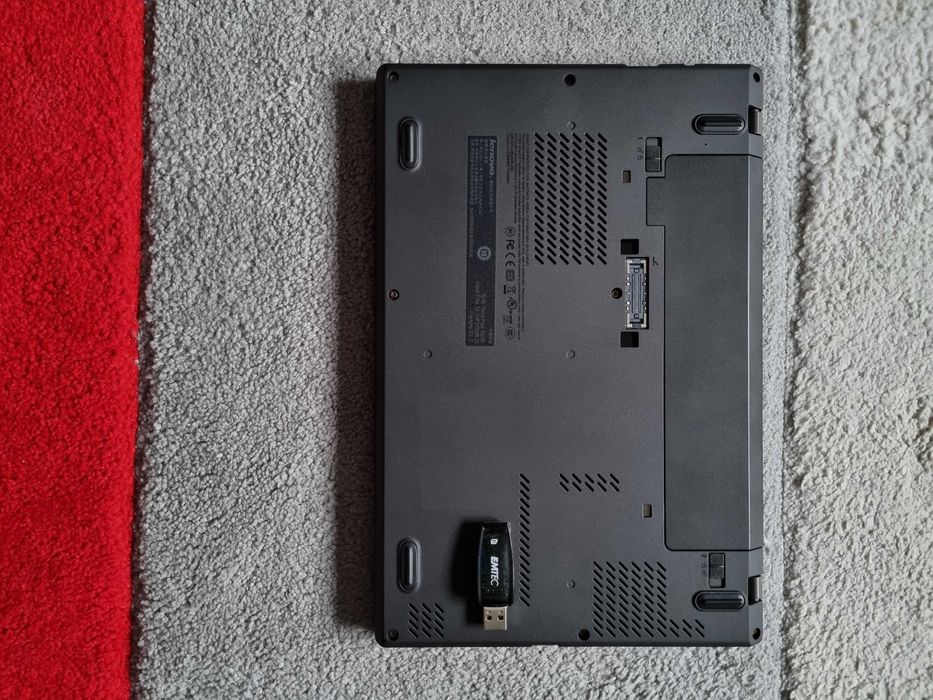 LENOVO ThinkPad X240, i54300vPro/8GB/256SSD/HD IPS .