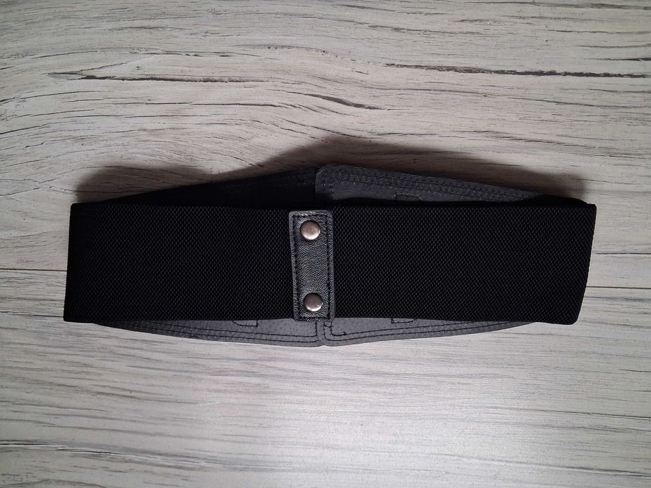 Pas do talii, czarny