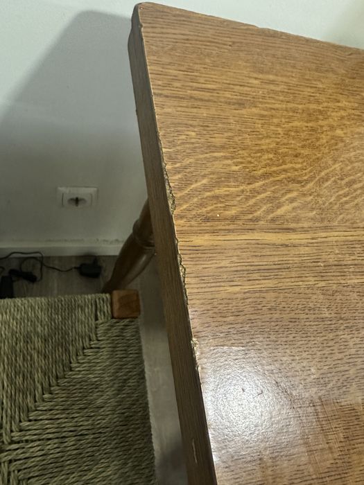 Mesa 2 cadeiras + 2 bancos