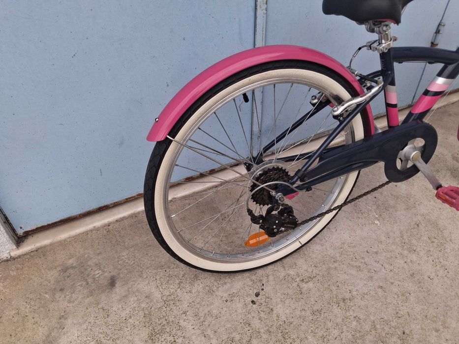 Bicicleta para menina dos 6 aos 12 anos de idade pronta a pedalar