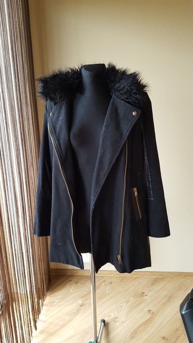 Czarny płaszcz płaszczyk ze złotym zamkiem River Island XS S