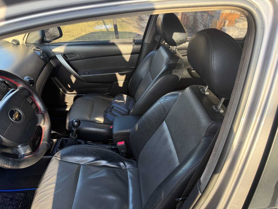 Власне авто. Авео 2006