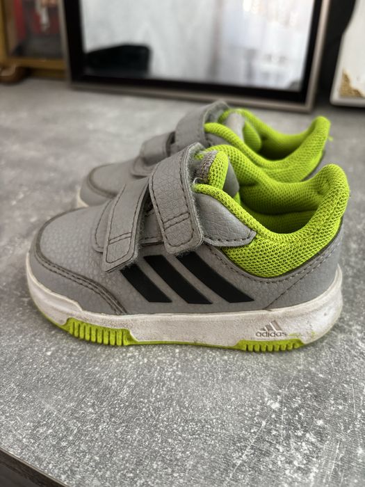 Дитячі кросівки хлопчячі Adidas