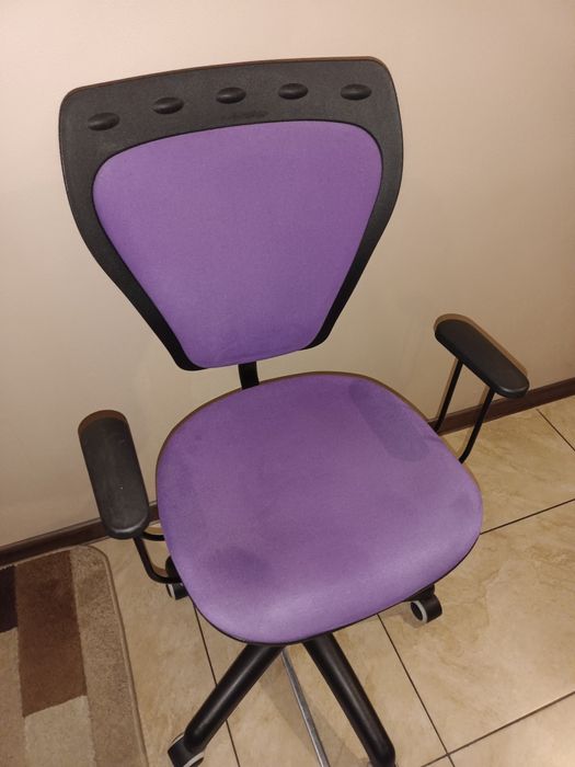 Fotel biurowy dla dziewczynki