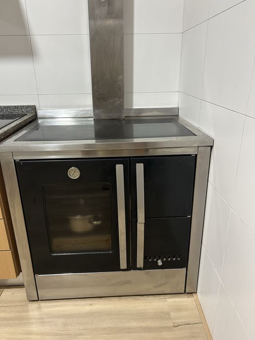 Fogao lenha com vidro