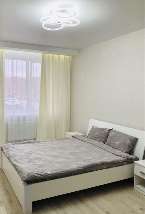 1-кімн. квартира. Новобудова по вул.Зарічанській.  Подобово.На місяць