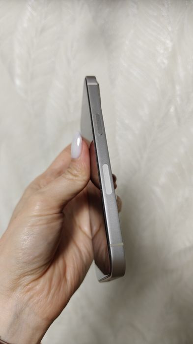 Iphone 13  128 ГБ в чудовому стані