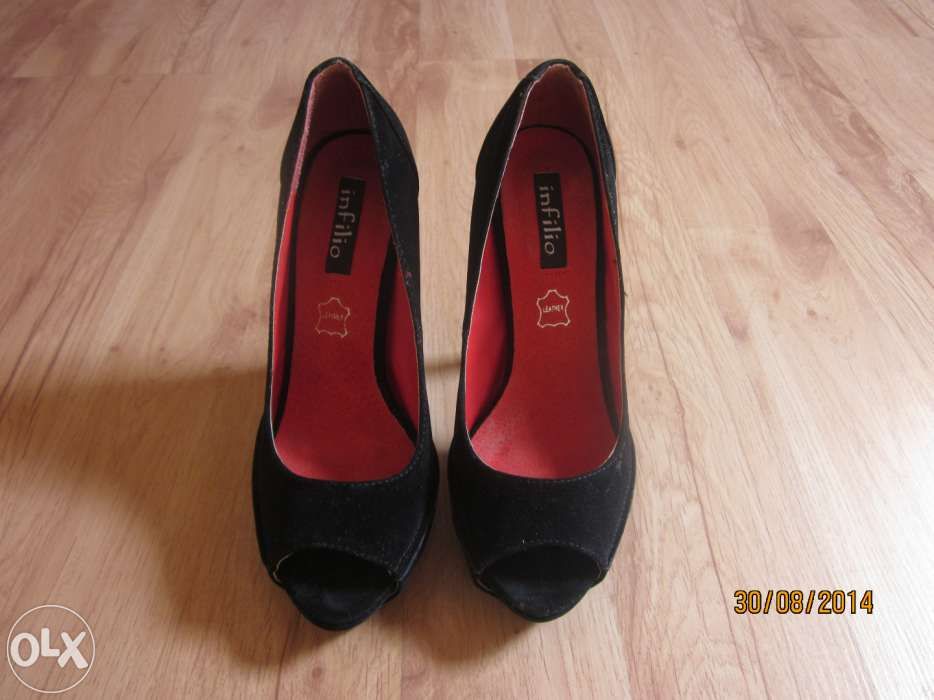 Buty 37 czarne na obcasie