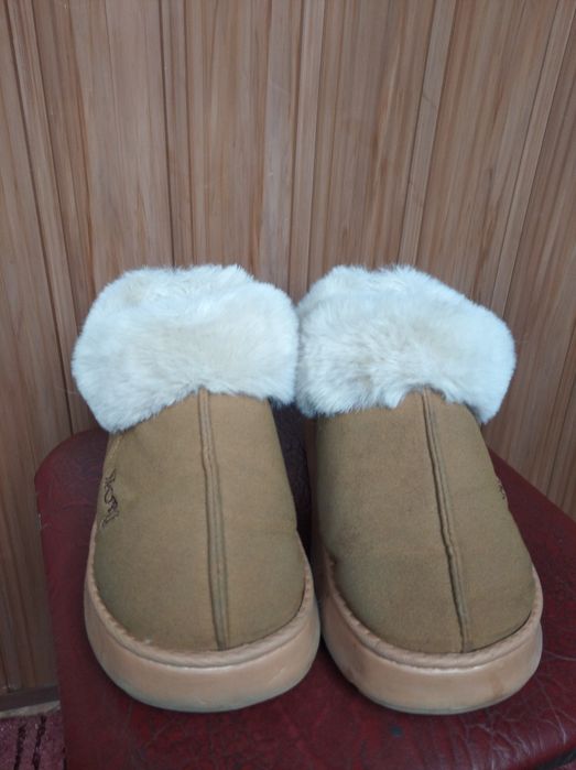 Продам угги теплые