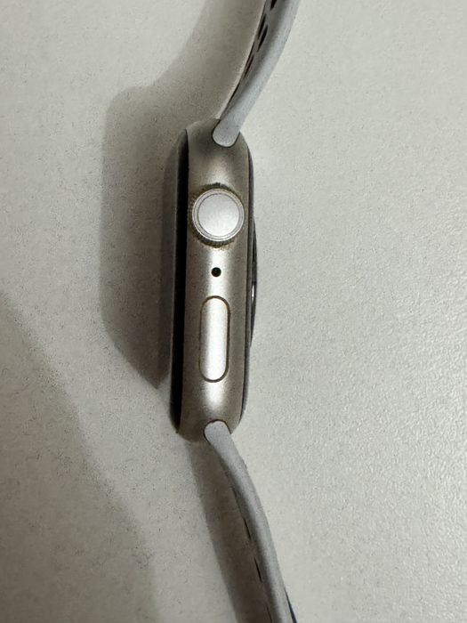 Apple Watch series 7 Nike edition