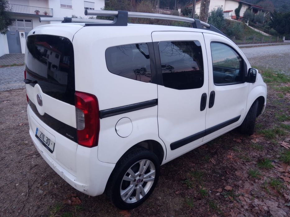 Veiculo fiat Qubo