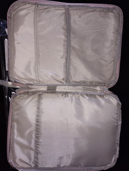 iPad 10 Case444402974338600961