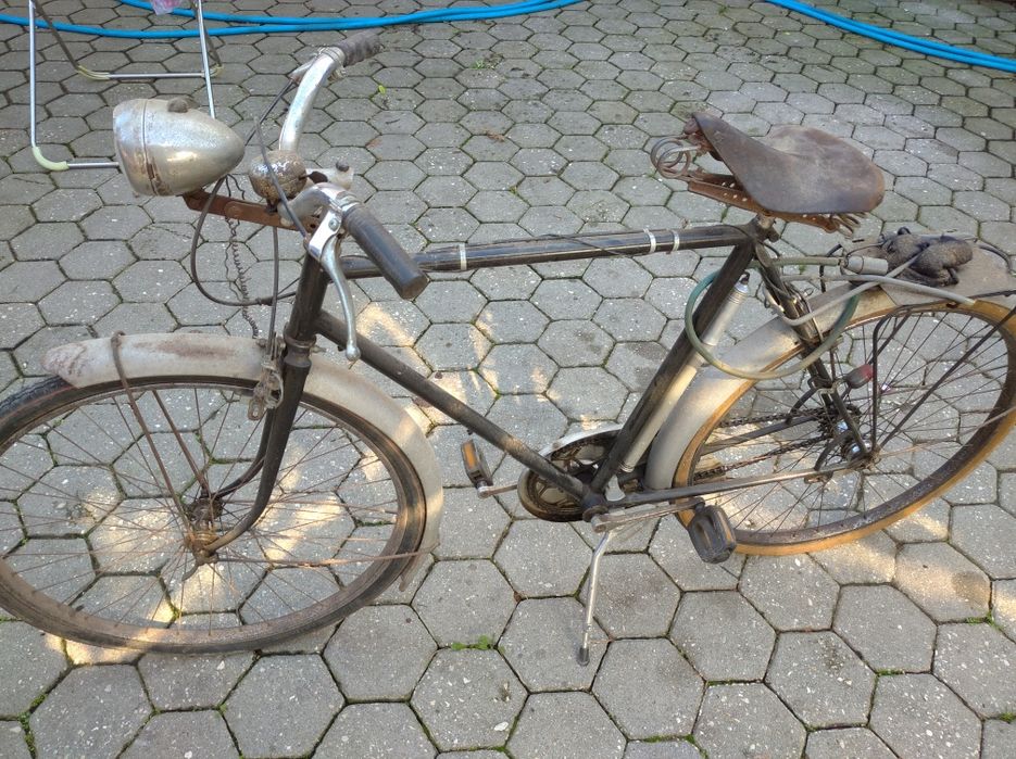 Bicicleta tipo pasteleira francesa