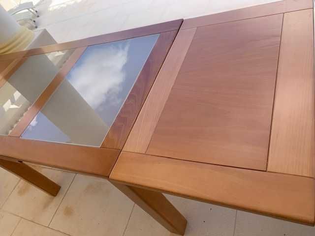 Mesa extensível de madeira e vidro de cozinha ou sala