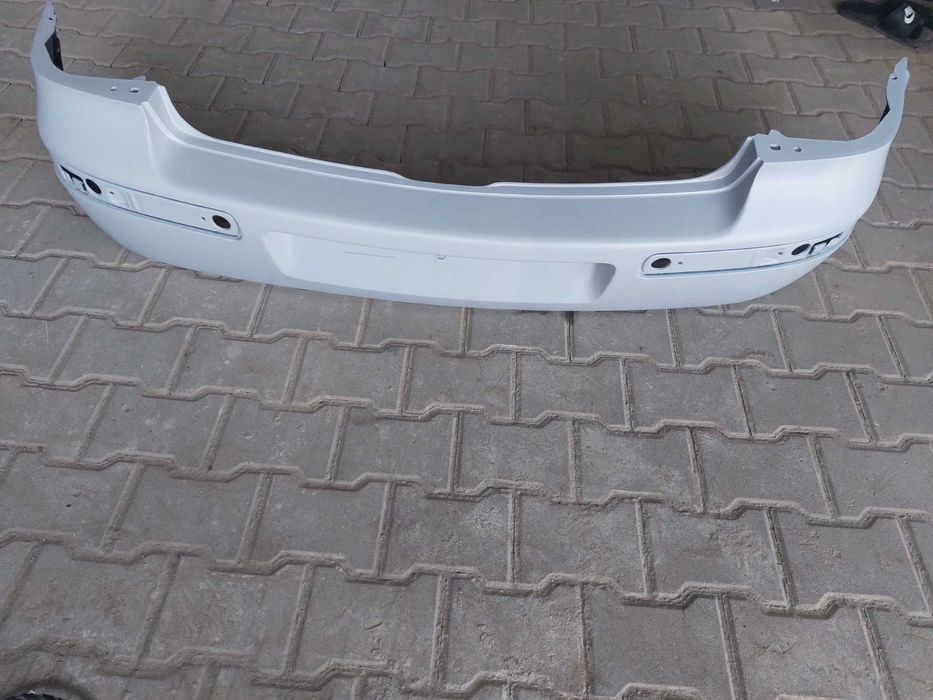Бампер задній на Volkswagen Golf IV (09.97-09.06) Гольф 4