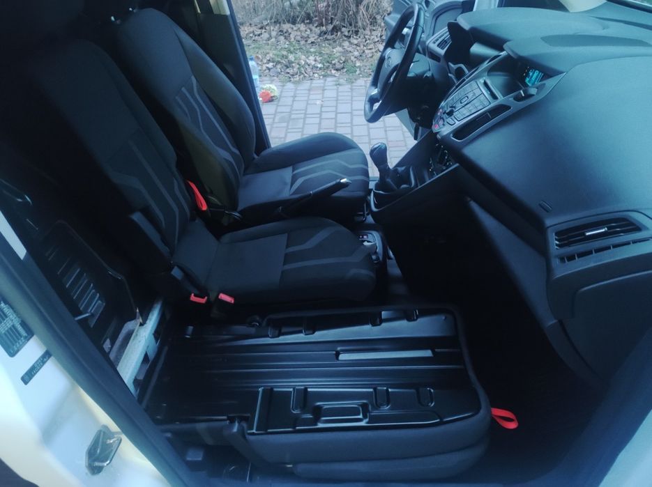 Продам Ford connect