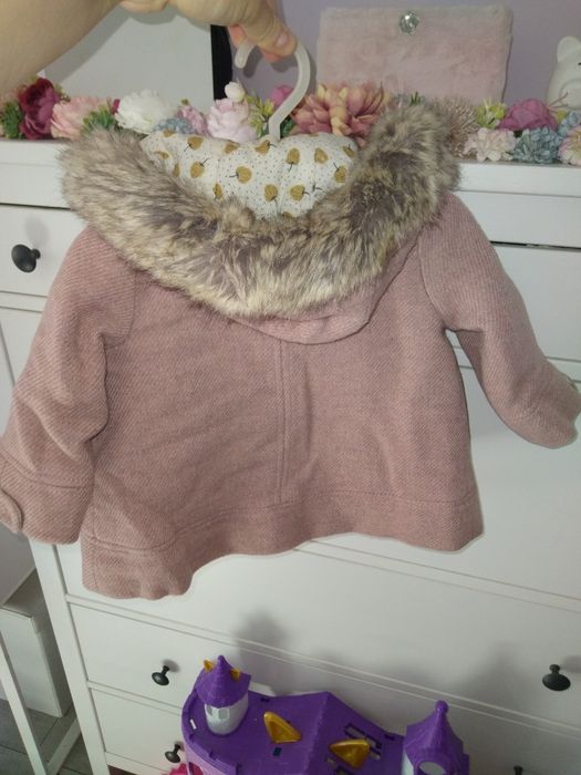 Płaszczyk zara 74 cm